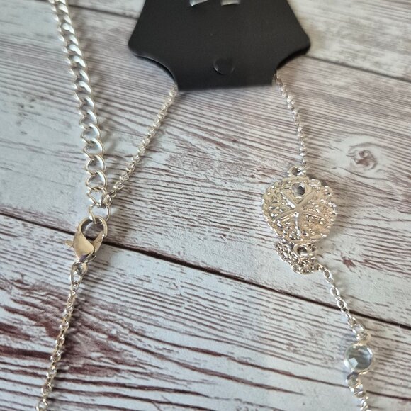 NWT XL Long Silver Seashell Charm Necklace - Picture 10 of 10